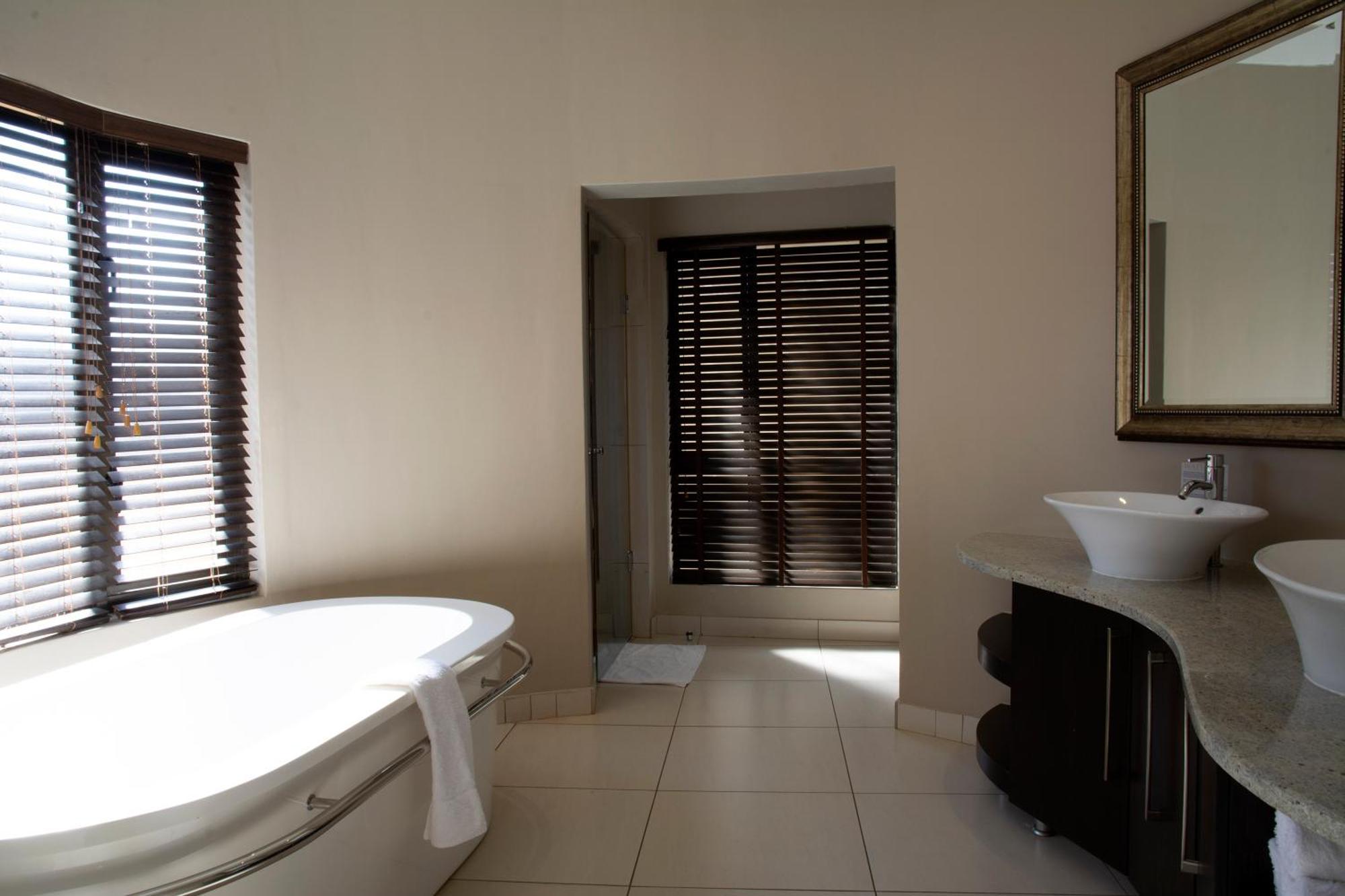 Legend Simba Safari - Legend Golf Safari Resort Golders Green Екстер'єр фото